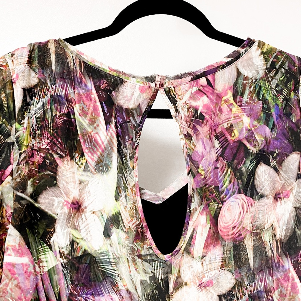 Shoulder Bold Classic Floral Holiday Vacation Chic‎ Long Sleeve Flowy Mini Dress - Picture 4 of 8
